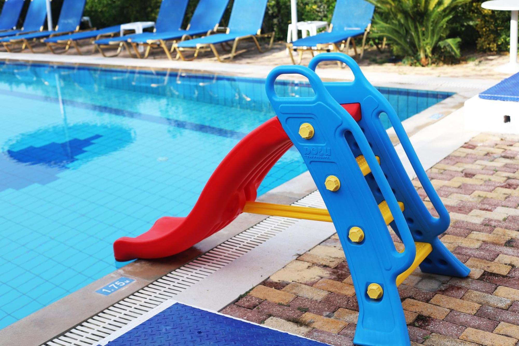 Villa Eleni Holidays Resort With Swimming Pool, ซีดารี ภายนอก รูปภาพ